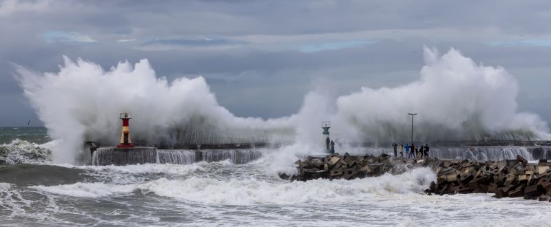 David Barnes - Tygerberg Photographic Society - Thunderously WET and COLD