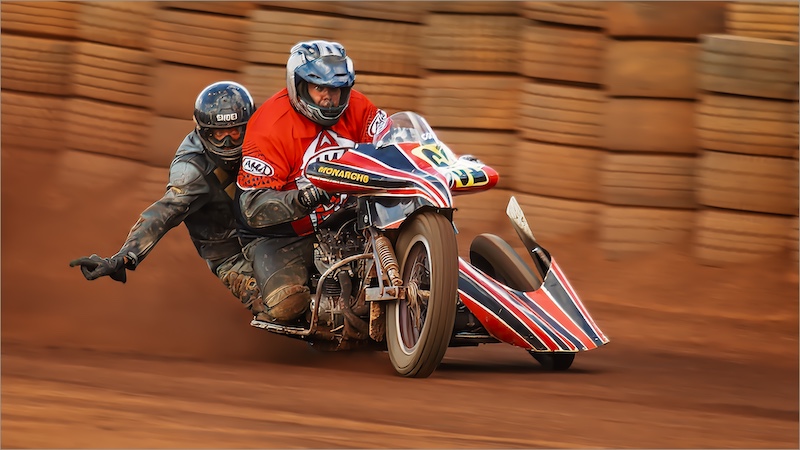 Krugersdorp Camera Club - Eddie Reinecke - Turn right