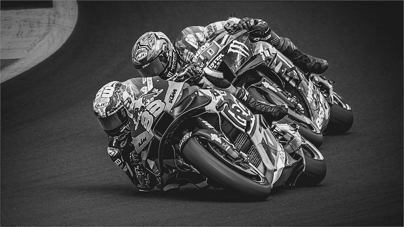 Krugersdorp Camera Club - Heepko van Kaam - Brad in front of BW