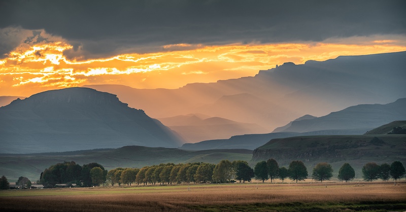 Hillcrest Camera Club - Richard Hipkin - Drakensberg Sunset