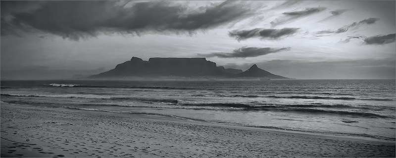Southern Suburbs Camera Club - Theunis Booyse - Table Mountain