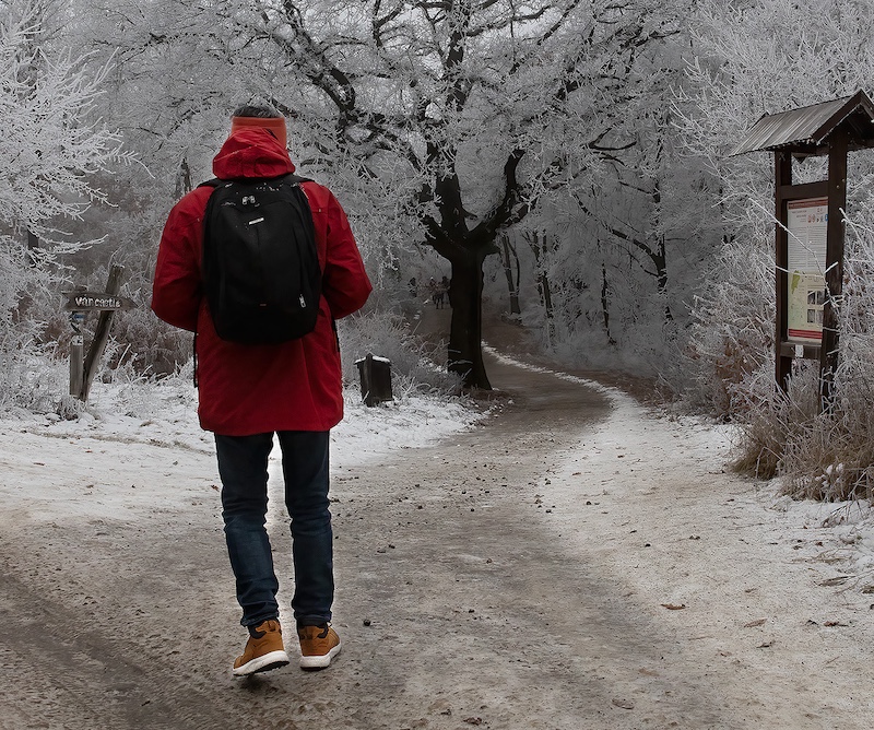Kriel Foto Club - Marinda Oberholzer - Walking in the ice covered Holloku