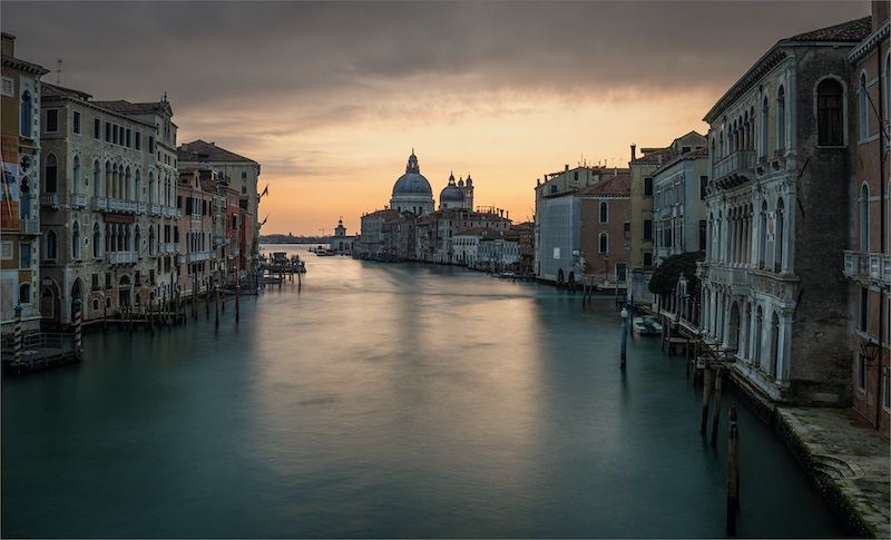 Springs Photographic Club - Rodney Cory - Sunrise at Academia Bridge