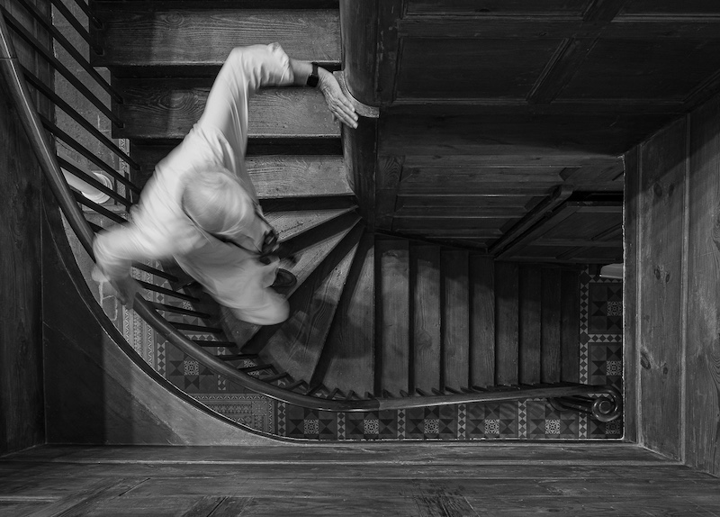 PSSA Bronze Medal - Open Monochrome - The descent - Simon Frank Mouton - Cape Town Photographic Society