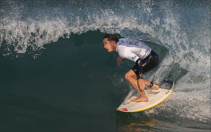 PSSA Bronze medal-Photojournalism and Sport-Going for the Tube-Hardus Pieters-Ermelo Fotoklub