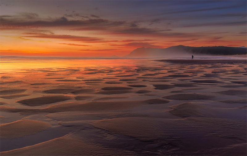 PSSA Medal-Scapes -Lonely photographer 2-Allen King-Knysna Photographic Society