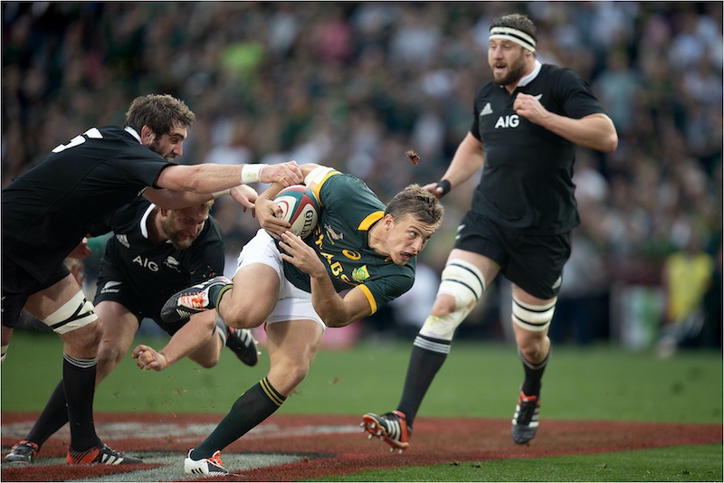 Randburg Silver Medal - Photo Journalism and Sport - Colour - Pollard breek deur - GB Jordaan - AFO