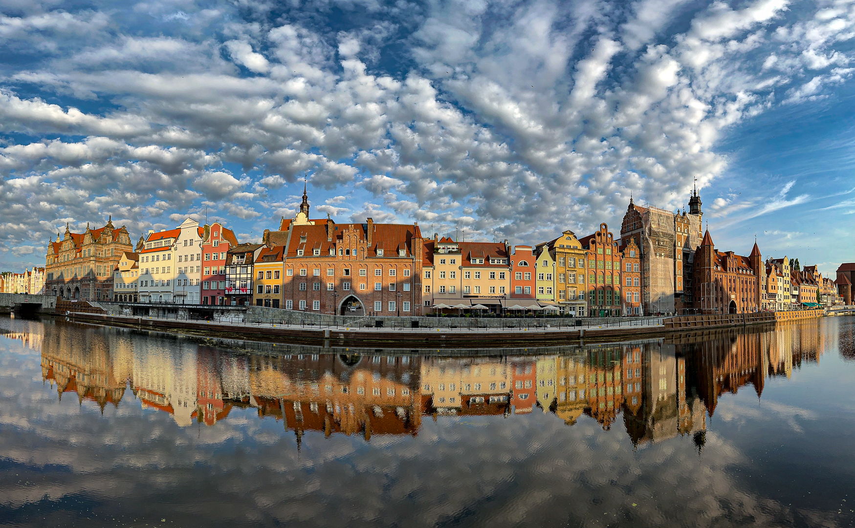 PSSA Silver Medal  - Scapes - Colour - Gdansk old city in Poland  - Dieter Butow - Cape Town Photographic Society