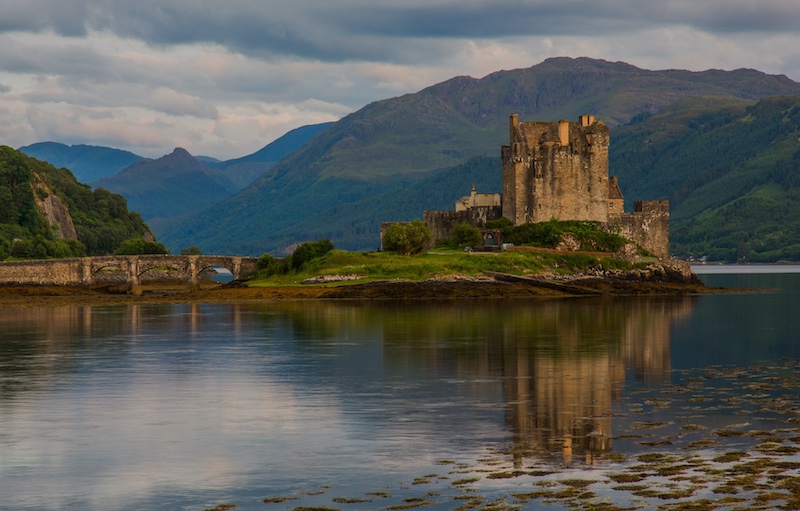 WPS Silver Medal-Scapes-eilan donan reflection2-Gerhard Engelbrecht-Sandton PS