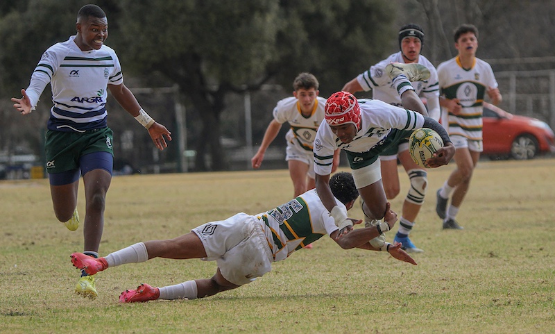 Photojournalism-Divaldo Venter with Moment in Time from HS Hoogenhout