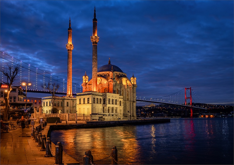 Boksburg Camera Club - Vivienne  Murray - Ortakoy mosque just before sunrise