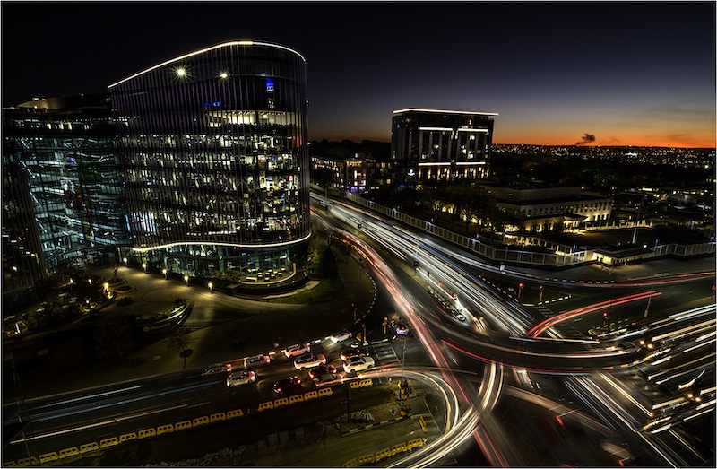 IPIP Photographic Club - Sandy van Vuuren - Crossroads at Dusk