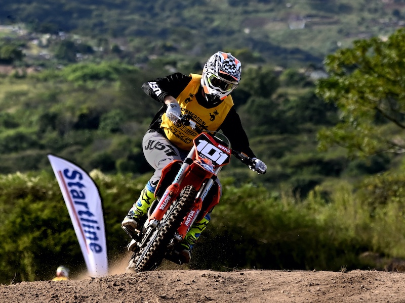 Highway Camera Club - Johan Scheepers - 101 of MX