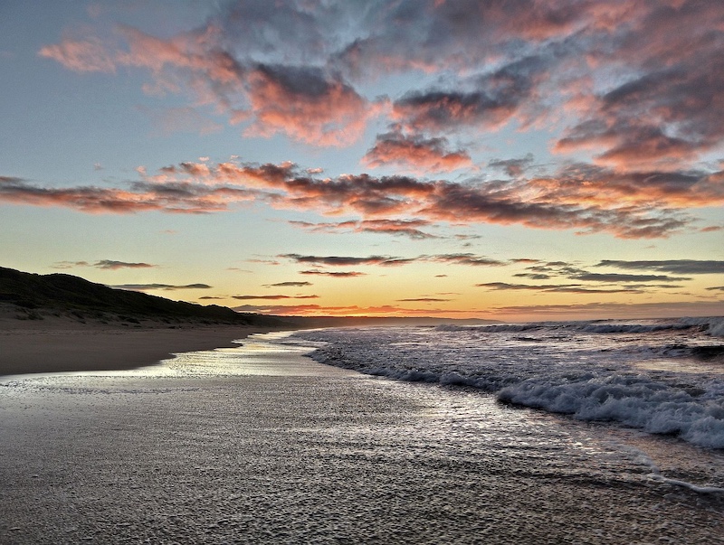 National Photographic Club - Marozane van Heerden - Kom ons draf lanks die strand