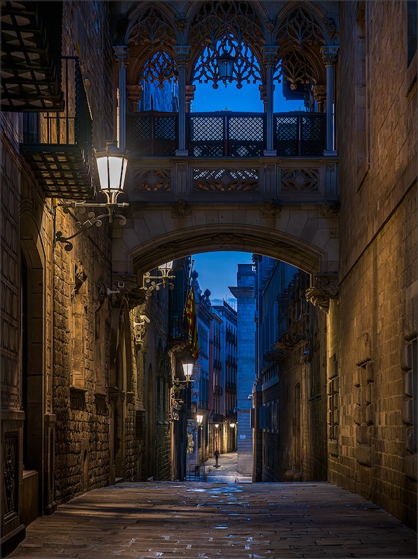 Cape Town Photographic Society - Lesley Parolis - As dawn breaks in Barcelona