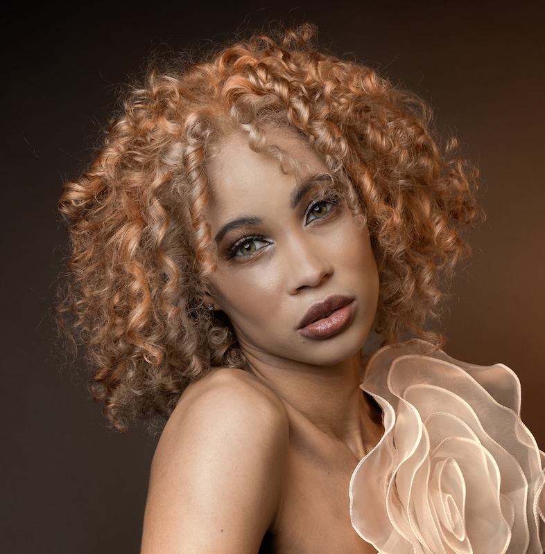 Klerksdorp Fotografie Klub - Monique Van Rooyen - Smoulder