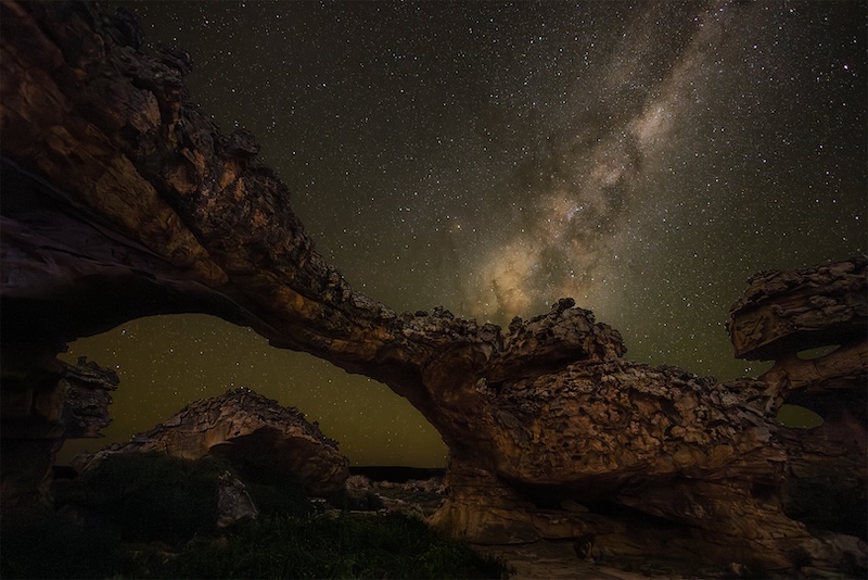 Vereeniging Photographic Society - Francois Oosthuysen - Side arch Milky Way
